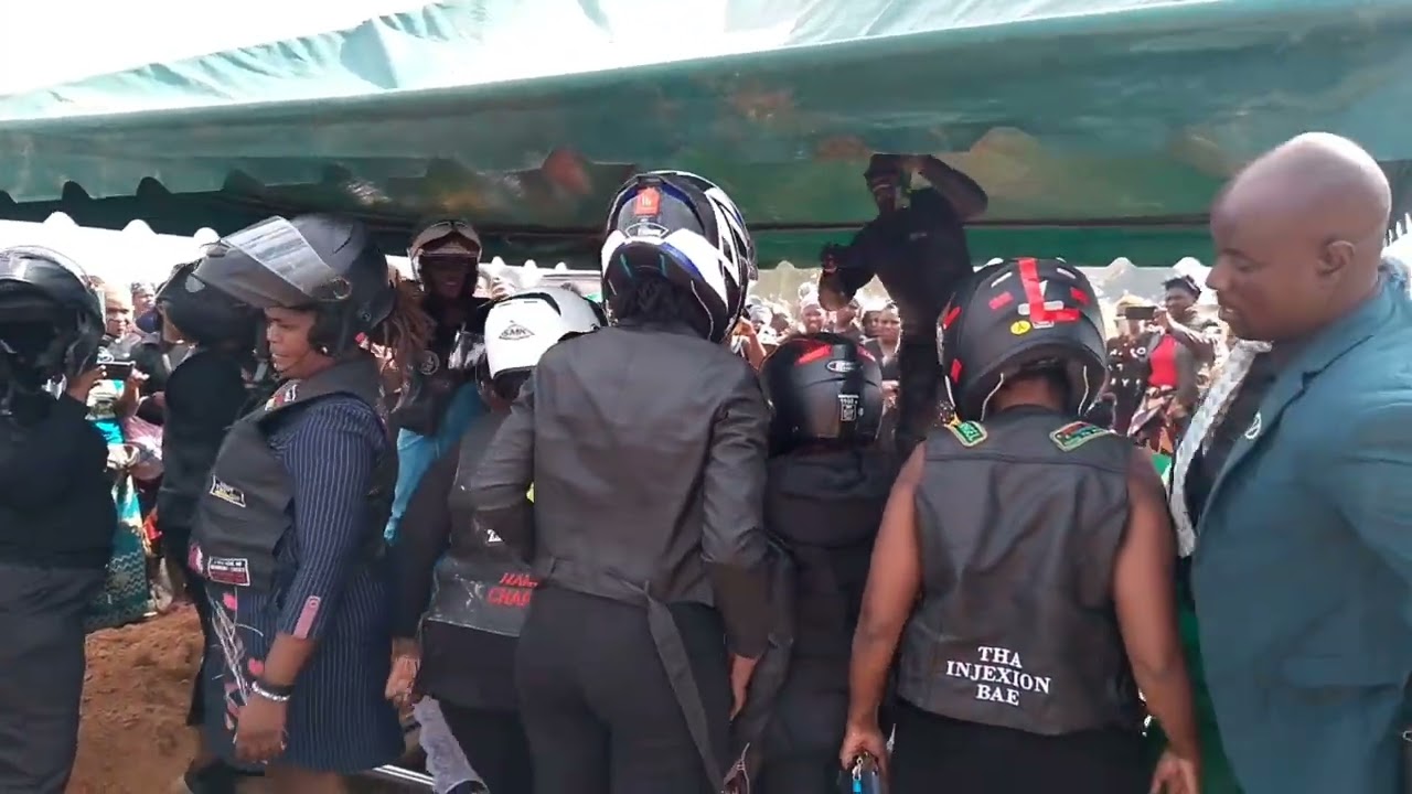 Bikers & Fans Bid Farewell to Elizabeth Fair Gambe .