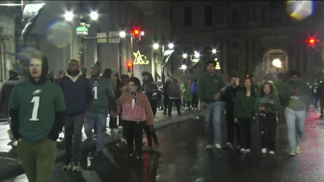 Eagles Fall Short in Super Bowl, Fans React - YouTube