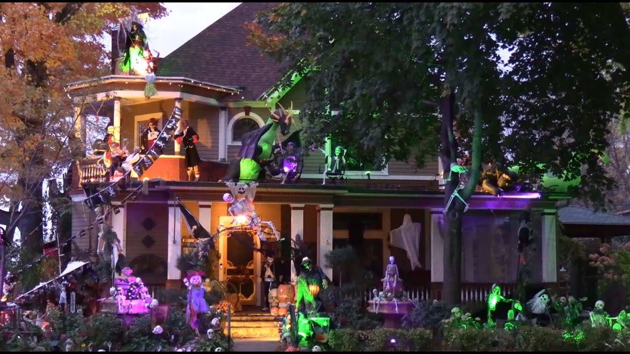 HALLOWEEN HOUSE YouTube