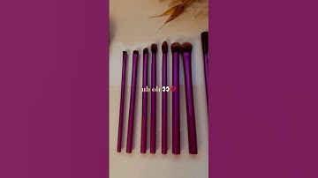 Real Techniques Makeup Brushes a 10/10✨                        #aesthetic #realtechniques #makeup