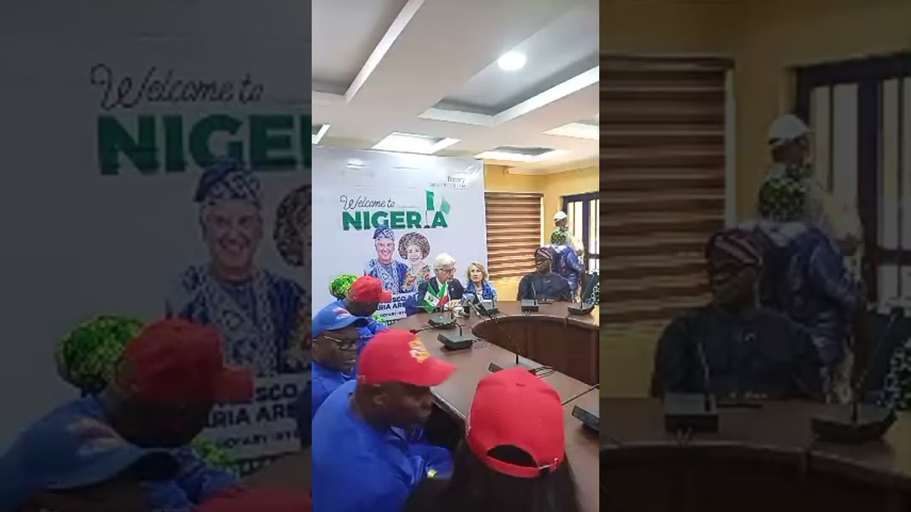 Media Parley With RI President 