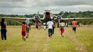Colombia: The Extreme Pilots Risking It All