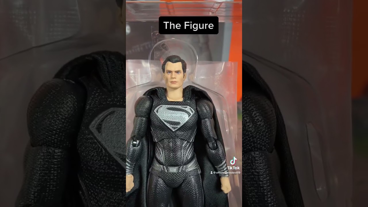 Обзор Mafex Snydercut Justice League BLACK SUIT SUPERMAN