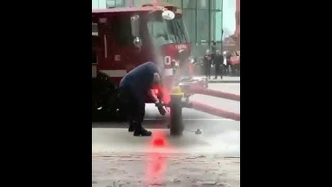 Daily Safety Fails🤯Fire Hydrant Splash🤯Lack of Safety Procedure #safetyfails #shocking #fails #work