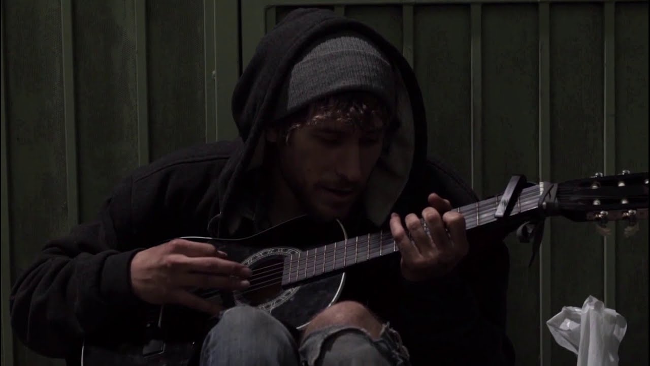 Homeless Street Performer Gets His Stolen Guitar Back