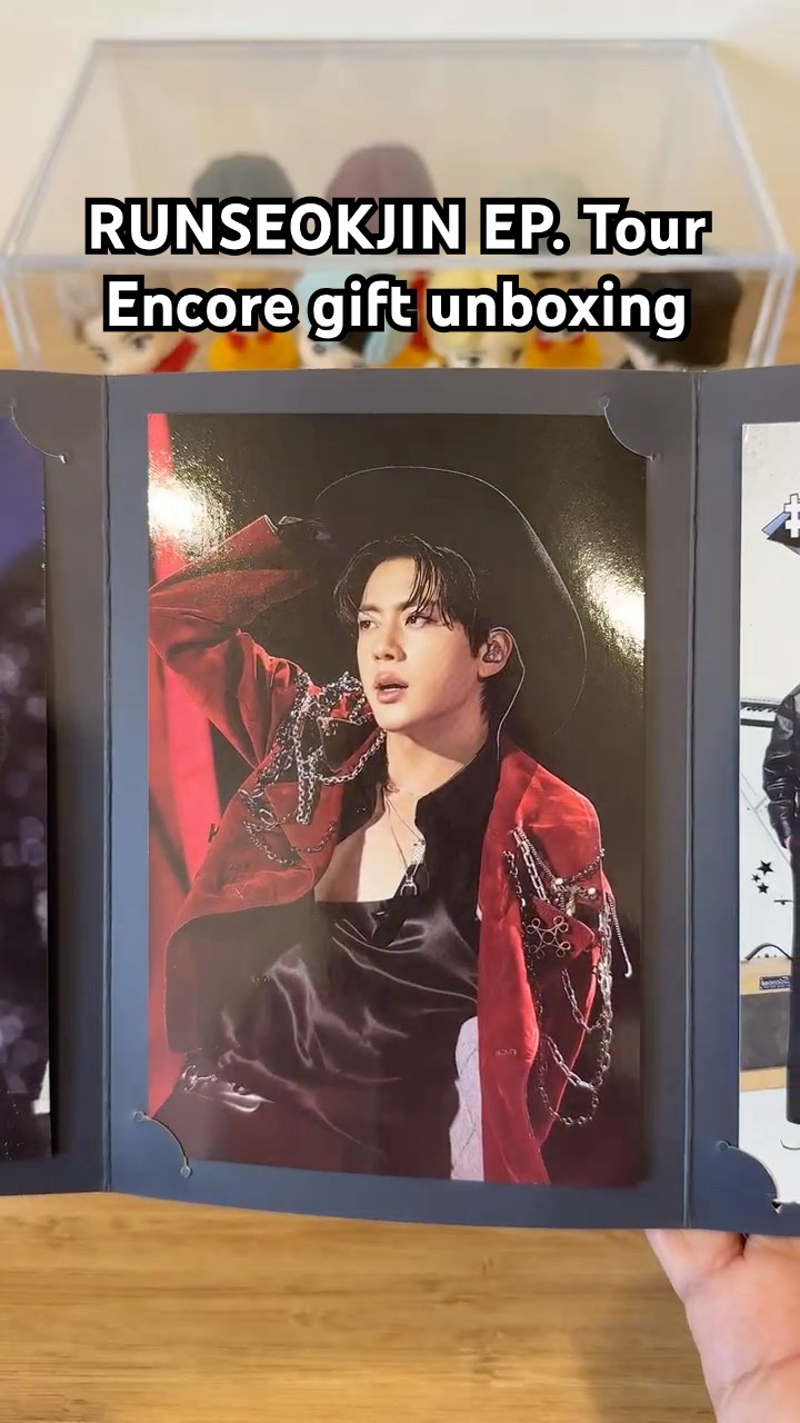 BTS Jin RUNSEOKJIN EP Tour Encore Gift Unboxing 🤠 Postcards +