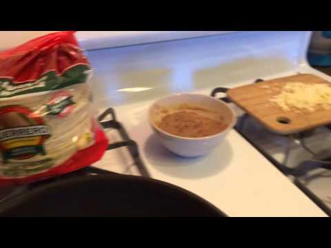 How To Cook - Quesadillas (Bean and Cheese)