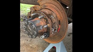 2003 Ford Excursion/F250-350 Wheel Stud Replacing