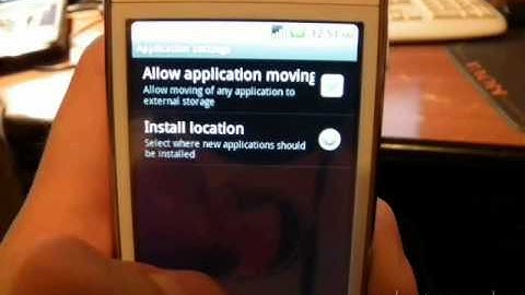 LG GT540 on CyanogenMod 6.1.1 (Android 2.2.1)  .avi