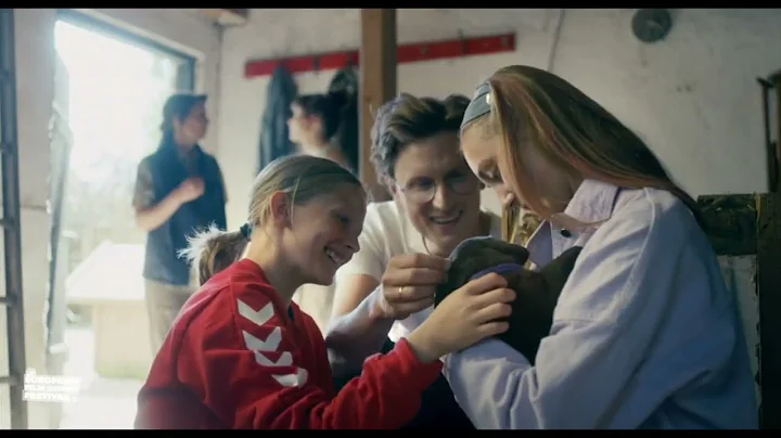 A PERFECTLY NORMAL FAMILY (EN HELT ALMINDELIG FAMILIE)