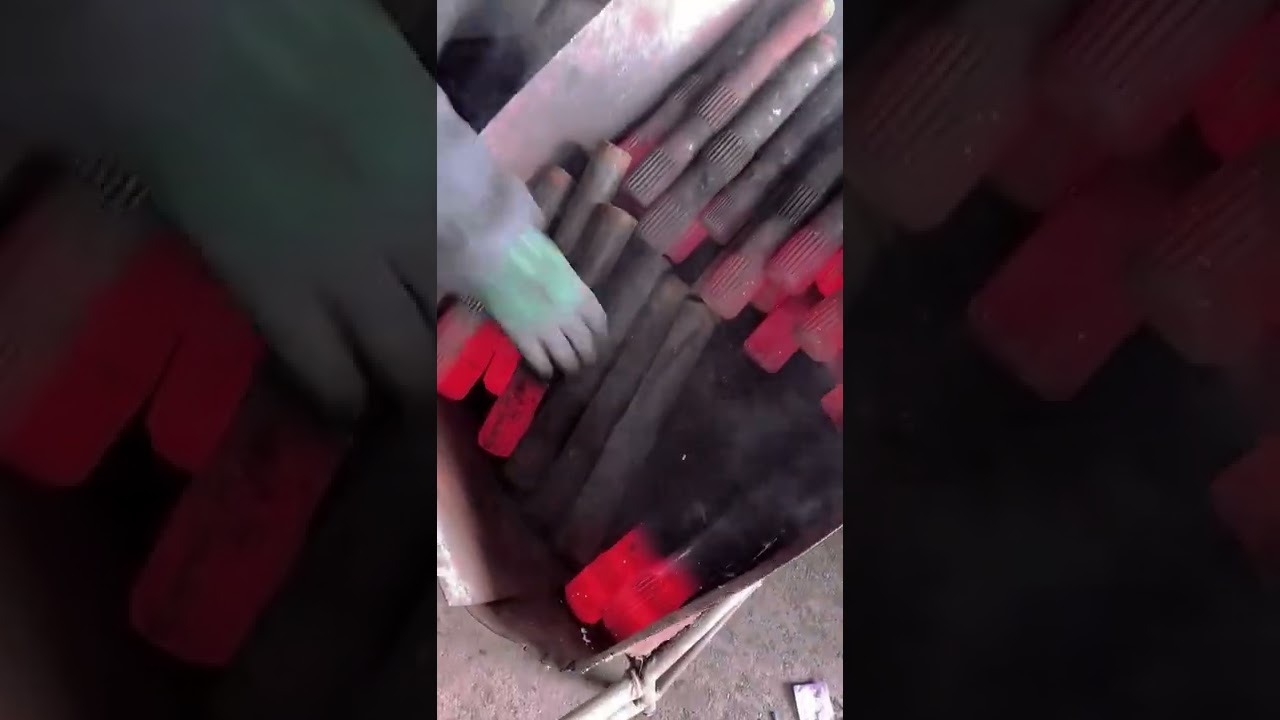 Blacksmith forging heat treatment- Good tools and machinery make work easy