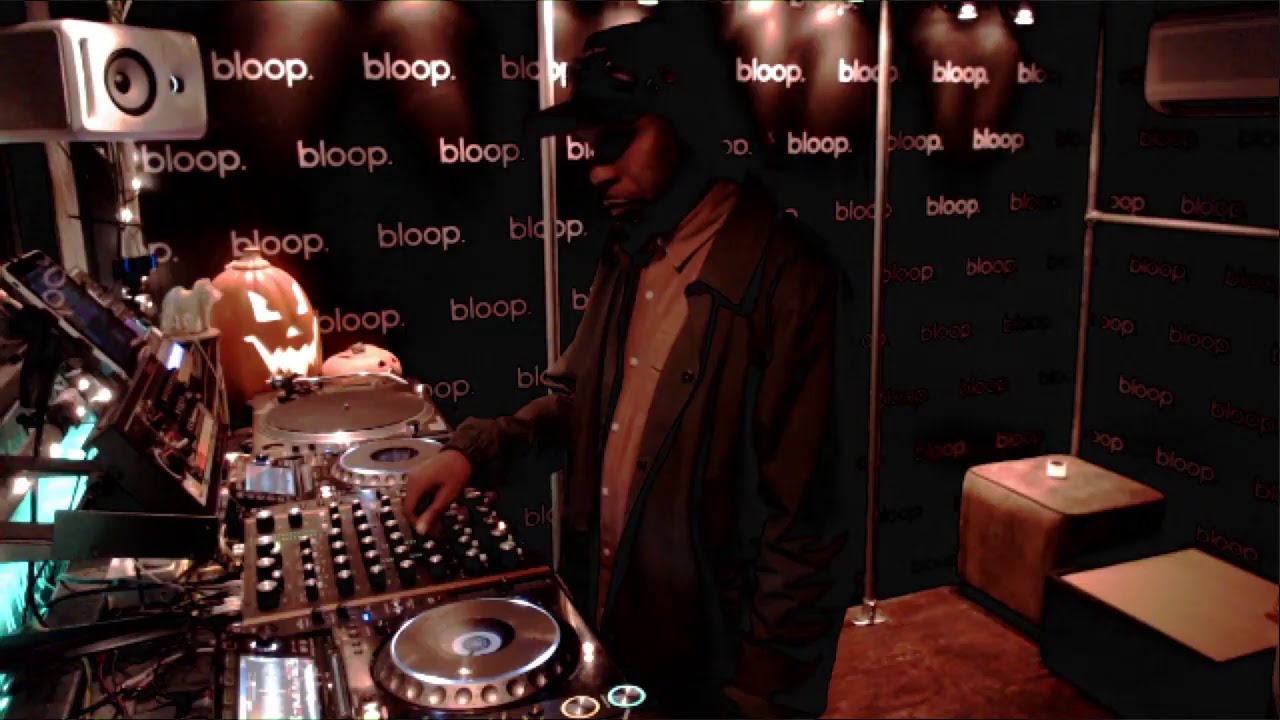 INTER_VAL Curated by Taylor w/ Clive Henry - 06.11.2019