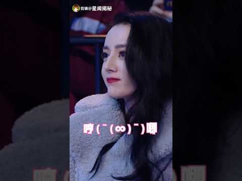 迪丽热巴Dilraba - 看看这位女明星被鳄鱼玩具咬后的反应 How Dilraba reacted to 'crocodile's bite'