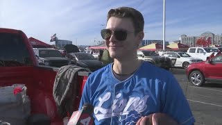 49ers fans tailgate for final home game of season