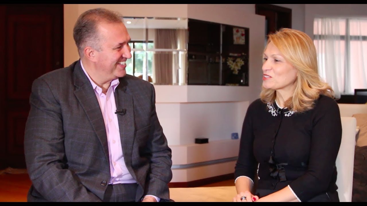 Universal 40 anos - Bispo Aroldo Martins e Meri Jane