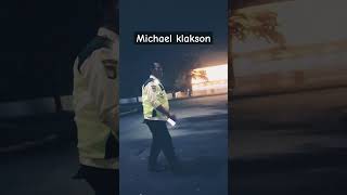 Download Lagu Michael klakson dance MP3
