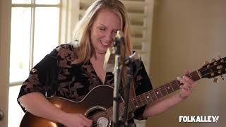 Folk Alley Sessions at 30A: Mary Bragg -"Trouble Me Anytime"