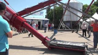 Farm Progress 11 - Sakundiak Swingmax Pro Auger