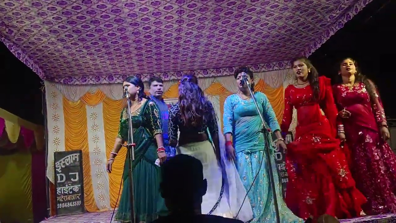 कजरा मोहब्बत वाला अंखियों में ऐसा डाला फुर्री कंपनी नवाबगंज बहराइच ❤️ 