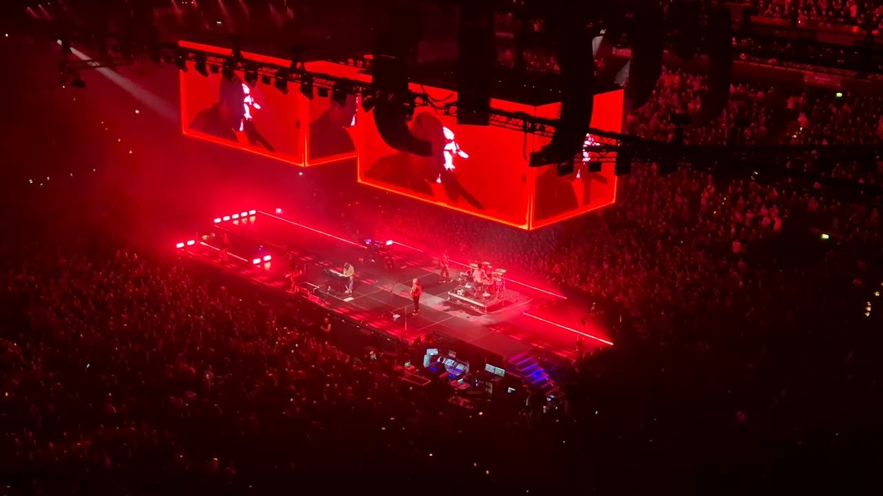Linkin Park - Heavy is the Crown //live in Barclays Arena Hamburg 22.09.2024