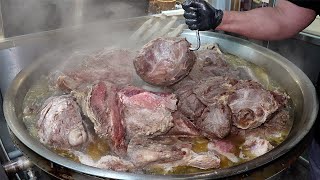 Amazing! Stock soup of bone and stew meat boiling for 24 hours / Korean street food