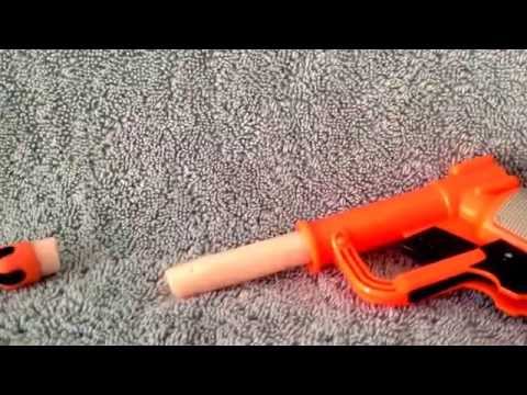 Como fazer uma arma BB para fora de uma arma Nerf