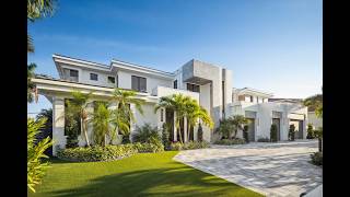 474 NE 10th Street,  Boca Raton - An exclusive private oasis