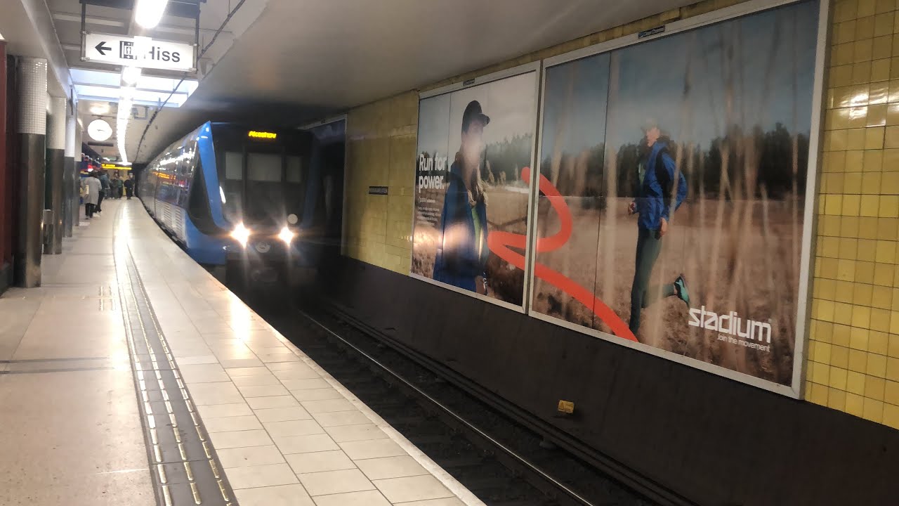 Resa med Tunnelbanans Kortaste Sträcka mellan två Stationer