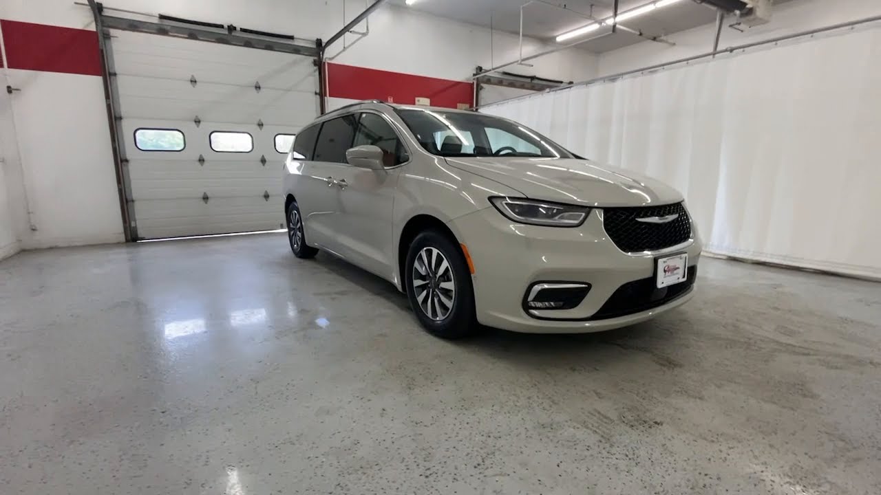 2021 Chrysler Pacifica Rochester, Victor, Pittsford, ster