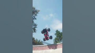 🔥 The ARRMA GRANITE 223S BLX 4X4 is built to BASH! 💨 Ready to send it? #arrmagranite