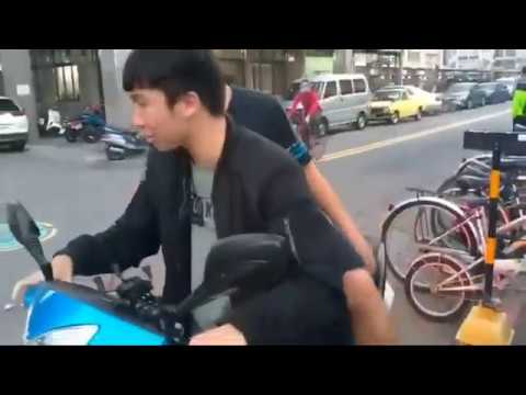 當用生命拍英文報告遇到超跑情人夢