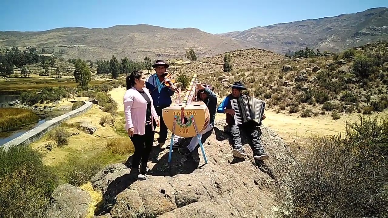 CLAUDIA DE CHIPAO - PALOMA DESMEMORIADA (Huanzo - Cabana Sur)