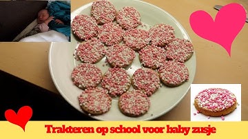 Dylan trakteert biscuit met muisjes : Happy Together Familie Vloggers