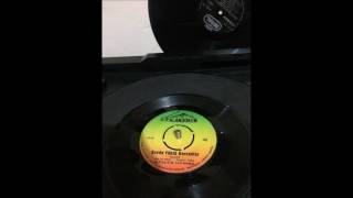 Müslüm Gürses - Sevda Yüklü Kervanlar (Orjinal Plak Kayıt)