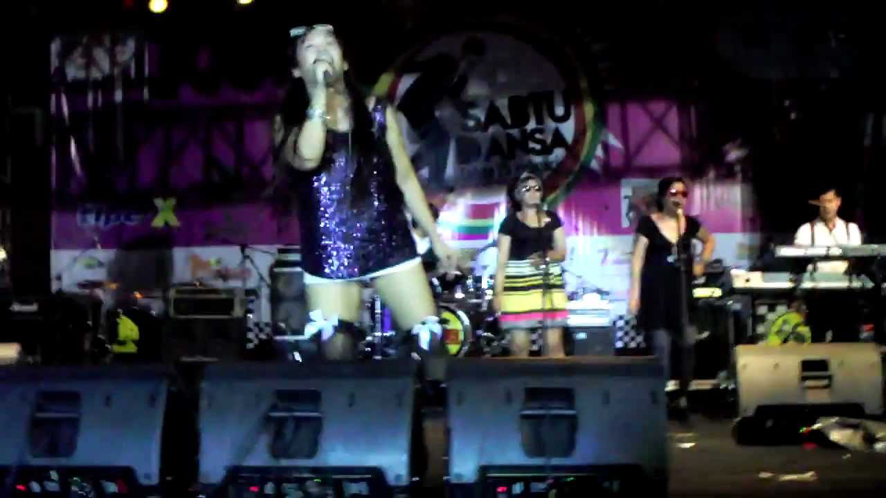 Watch ESCORET - LETS DANCE on YouTube Watch ESCORET - LETS DANCE on YouTube