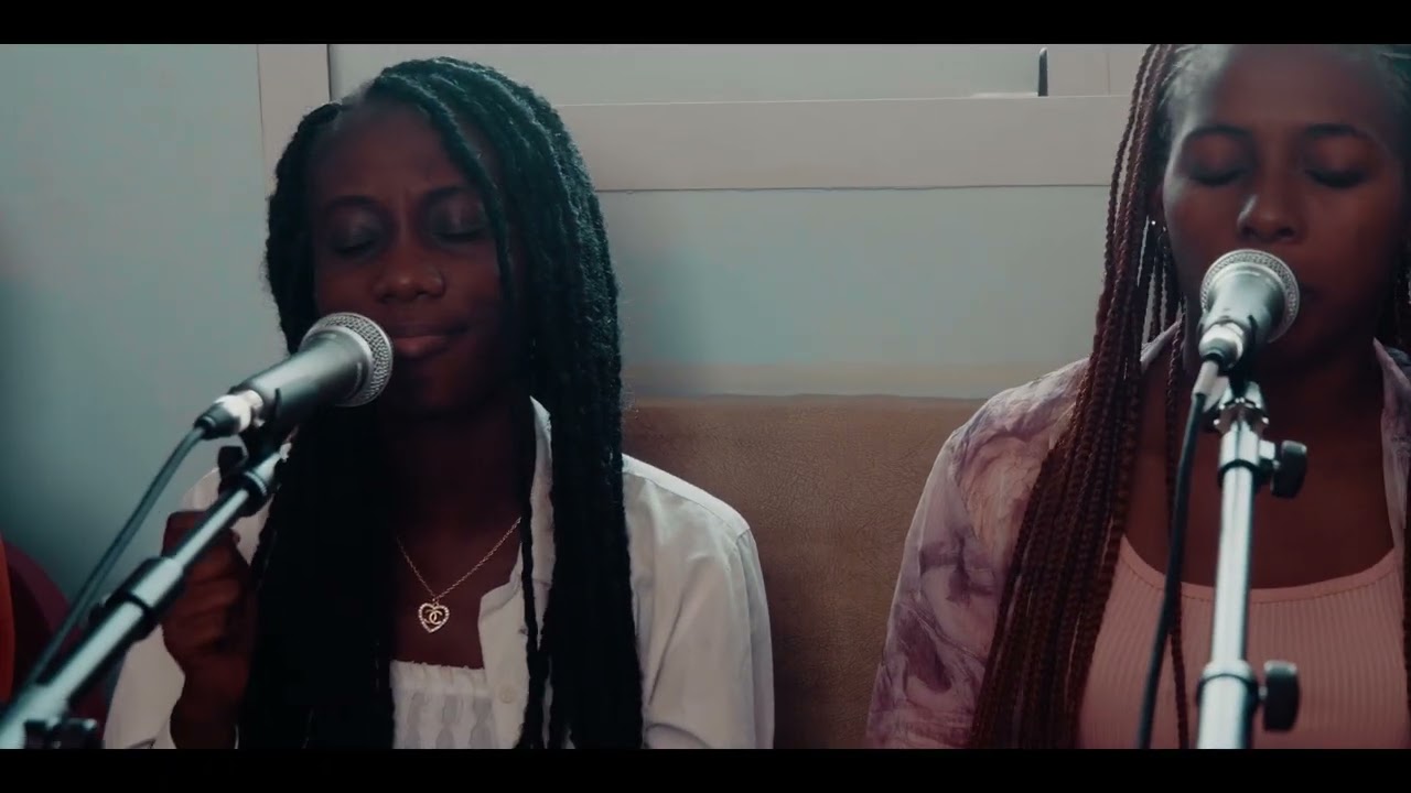 A  L'ESSENTIEL - RAYMOND AKONO (CAP JESUS-CHRIST)