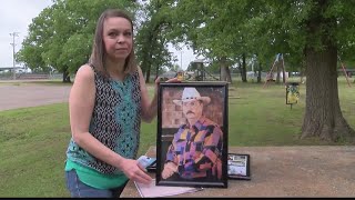 Community honors anniversary of first dead man to win Bowie County election