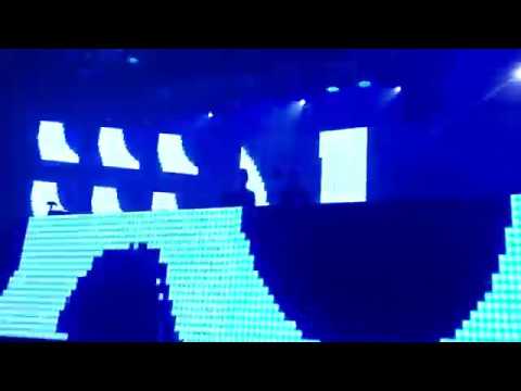 Inside Out - The Chainsmokers Live in Singapore Part 3 (28/03/2018)