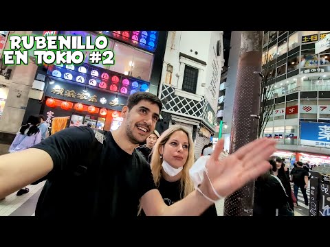PASEO NOCTURNO POR SHINJUKU