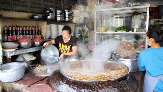 Huge amount! The Most Popular Beef Cauldron in Bangkok - Thai Street Food