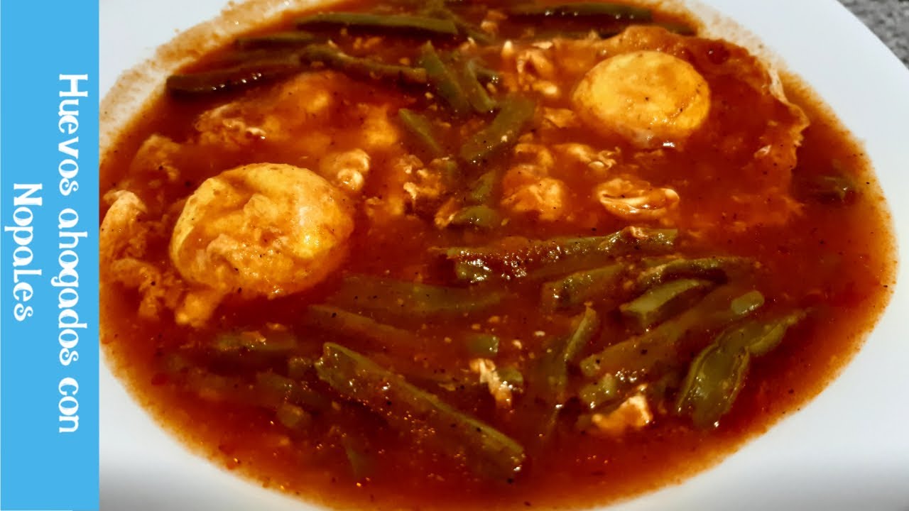 Como hacer Huevos ahogados con Nopales receta fácil | en salsa roja 😋