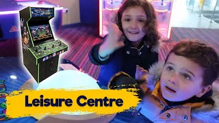 Zara and Alan play at the Leisure Centre screenshot 4