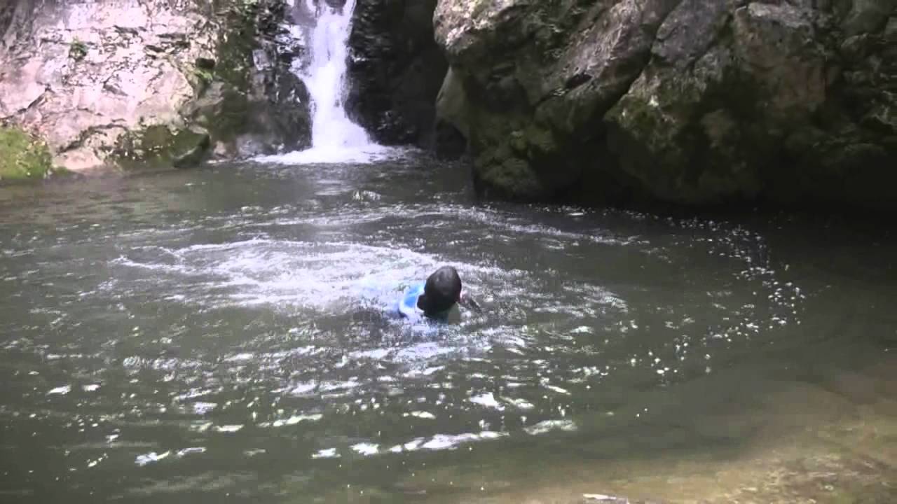 Barranco NAVEDO Salto. (slt.8m). Cantabria
