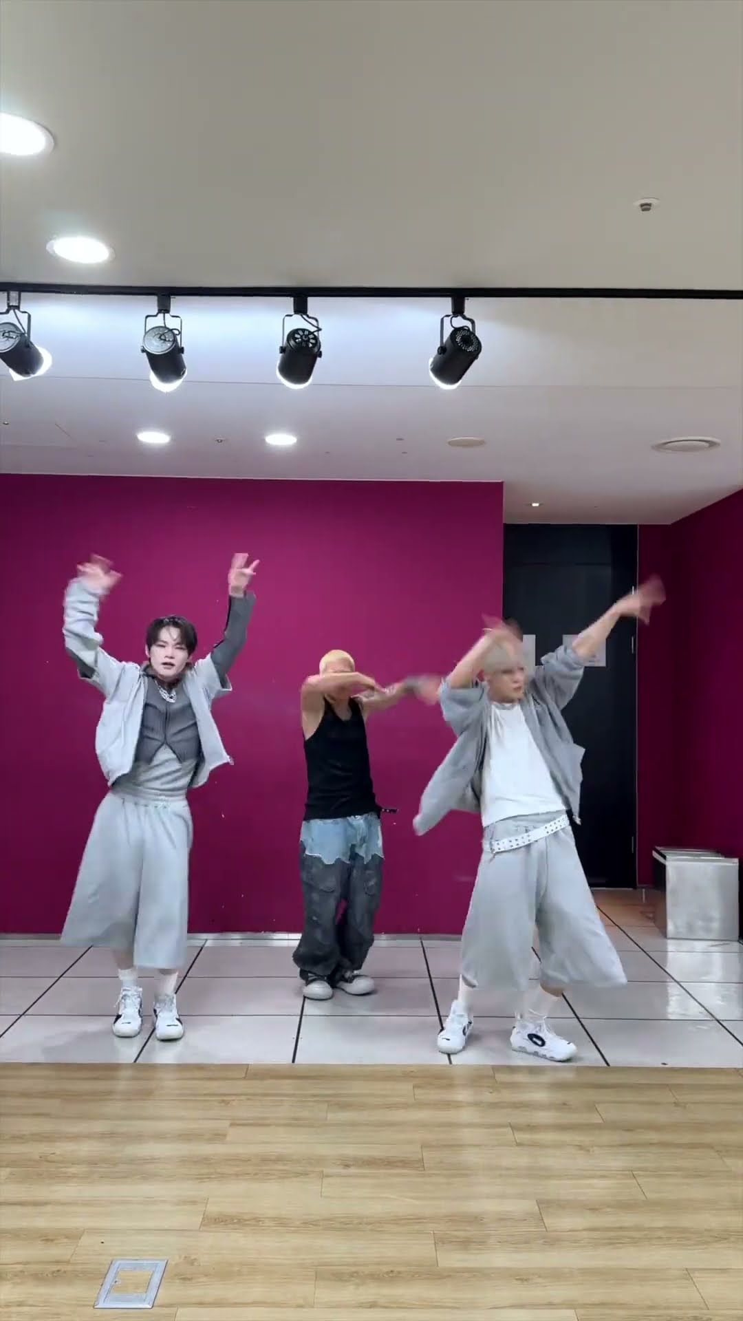 BTTF with #카멜 #WEDEMBOYZ #BTTFchallenge #JENO #CHENLE #NCTDREAM #BTTF #NCTDREAM_BTTF