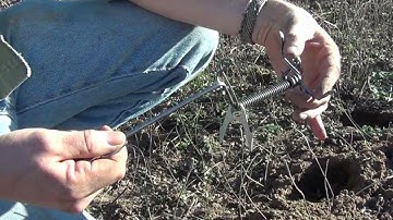 How to Set a Gopher Trap Death Klutch DK 1