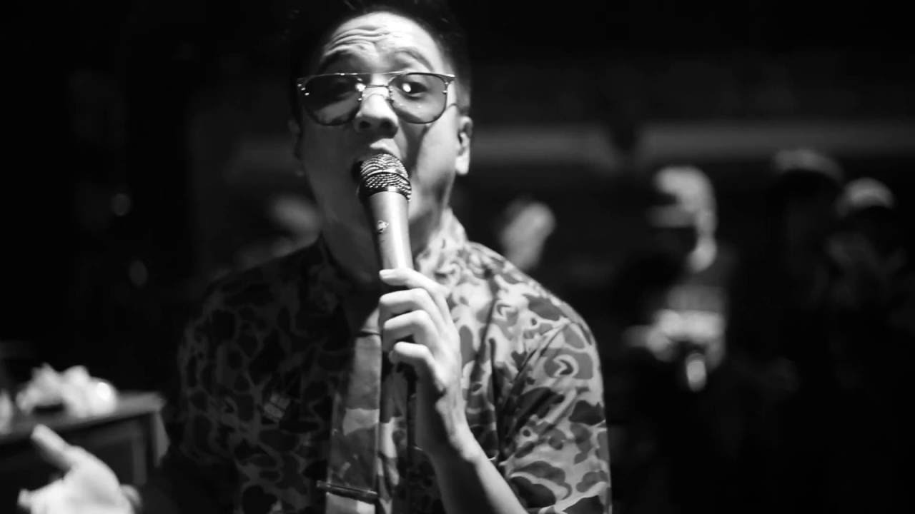 คืนนี้สบาย - Tattoo Colour Live at Parking Toys (Warroom Night Party)