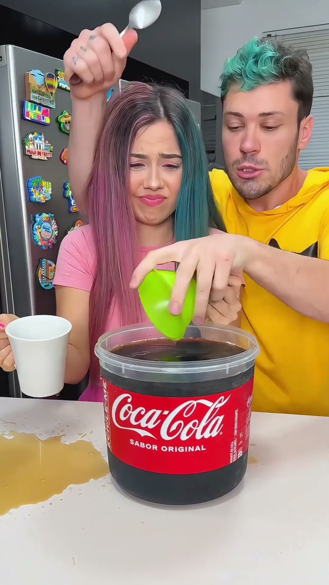 Não sabe beber Coca Cola 17 ?