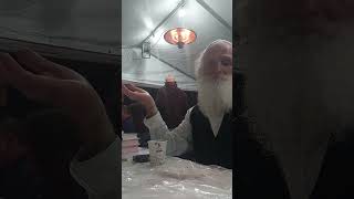 המשך שיחת חברים עם אורי