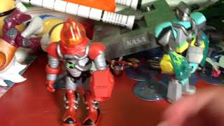 Omni Kix Heatblast And Omni Kix Diamondhead Review