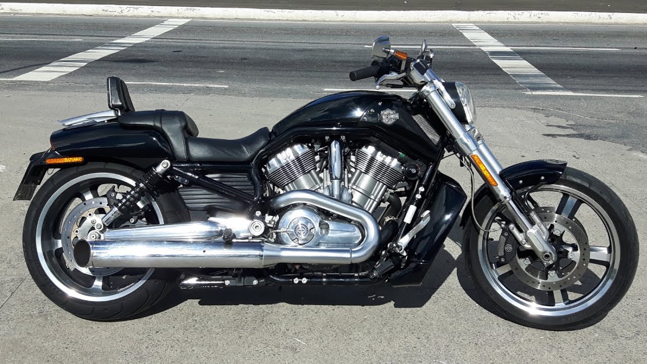 Rodolfinho da Z Testando Harley Davidson V Rod 1250 
